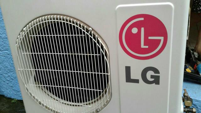 Condensadora Lg  btus Q/F