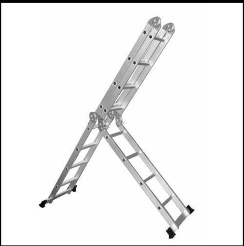 Escada dobrável multi uso completa - Usada