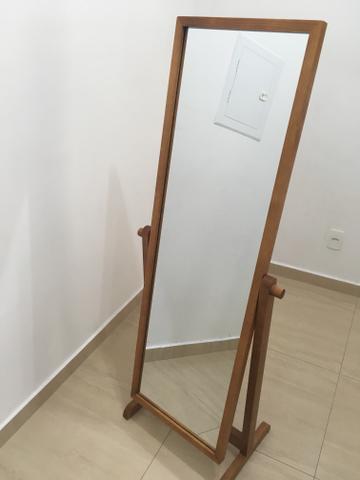 Espelho de pé madeira