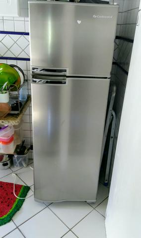 Geladeira continental muito conservada