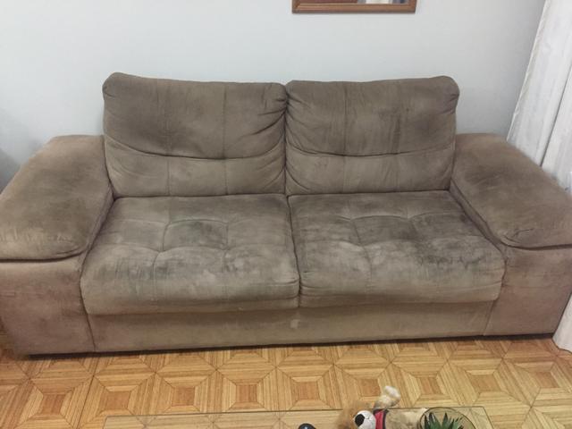 Lindo sofá 3 lugares