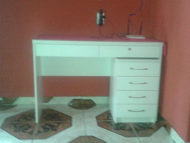 Mesa e gaveteiro 100%MDF