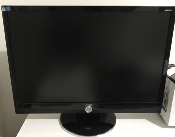 Monitor LCD 22" widescreen