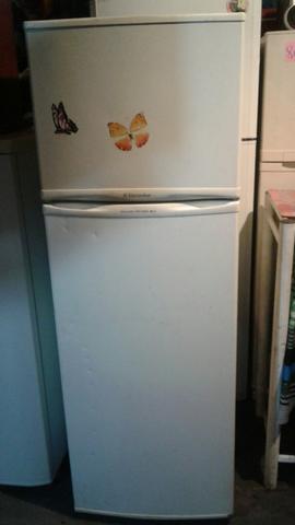 Refrigerador dúplex 268 litros 110w funcionando 100% zn
