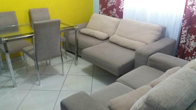 Sofá e mesa de vidro c/ 3 cad