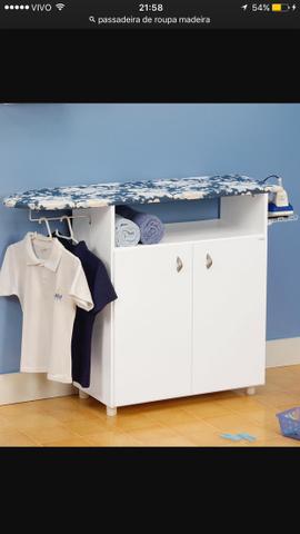 Armário suporte passar roupa