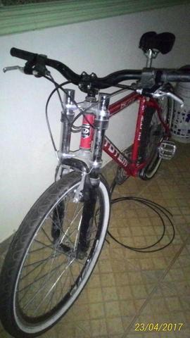 Bike totem usada algumas vezes