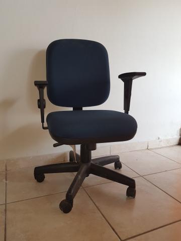 Cadeira Gerência Cavaletti MU900