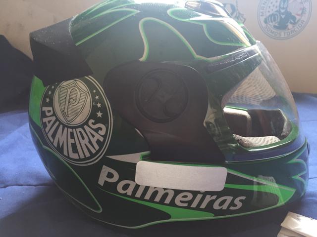 Capacete palmeiras