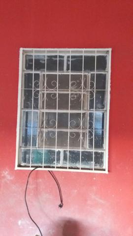 Janelas venezianas de ferro