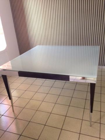 Mesa Quadrada de 8 Lugares