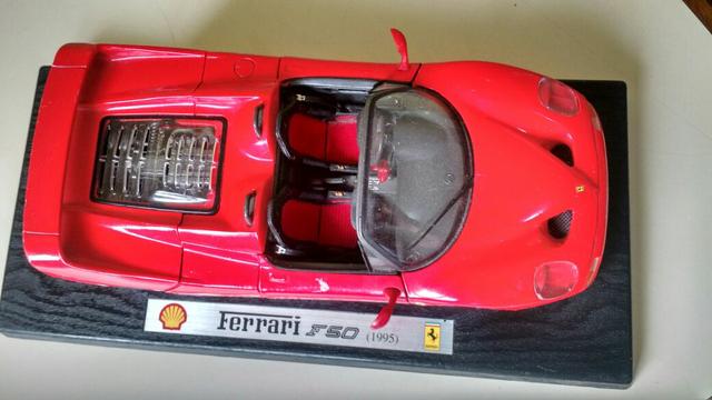 Miniatura Ferrari F50 Vermelha Maisto (Shell)