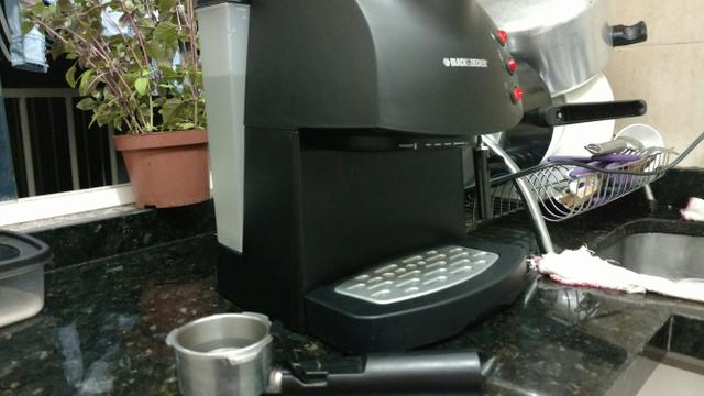 Máquina de Café Expresso Black and Decker