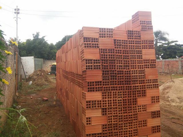 Tijolos de primeira qualidade direto da fábrica