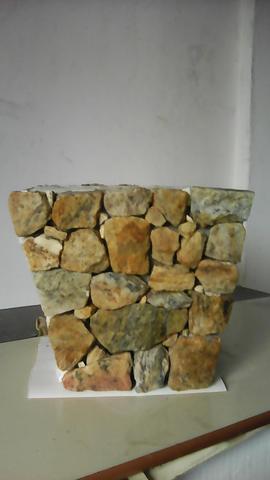 Vasos de Concreto Revestidos com Pedras