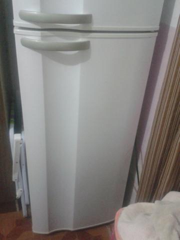 Vendo essa linda geladeira duplex