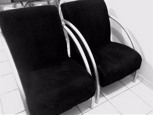 Cadeira de apoio pretas