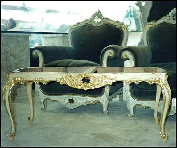 Conjunto antigo de Sofá, Poltronas e Mesa Luiz XV