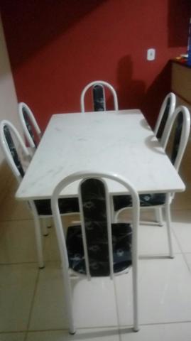 Conjunto mesa com 6 cadeiras