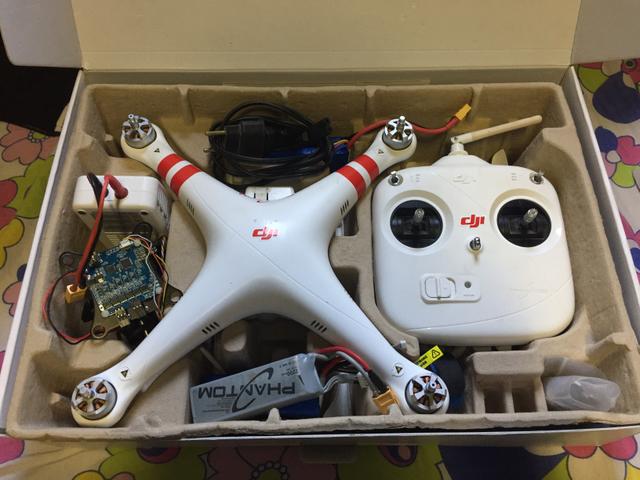 Drone DJi Phantom completo com gimbal e 3 baterias