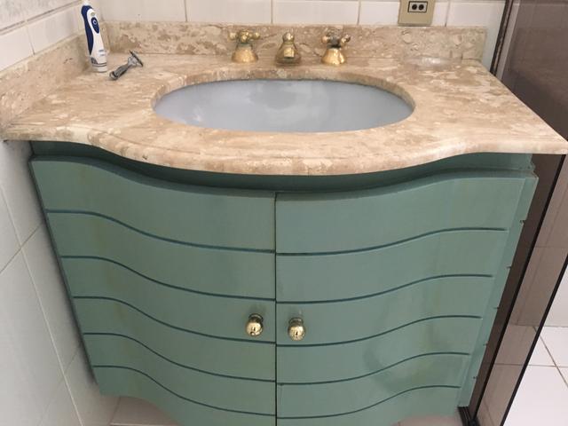 Gabinete de banheiro