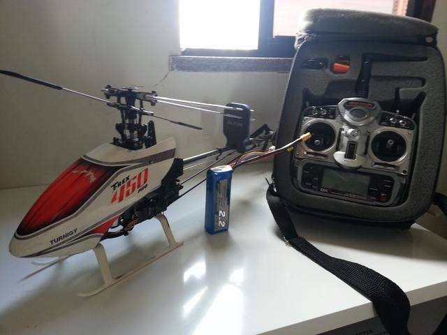 Helicoptero T-rex 450 Pro + Radio Spektrum DX7 + Bateria