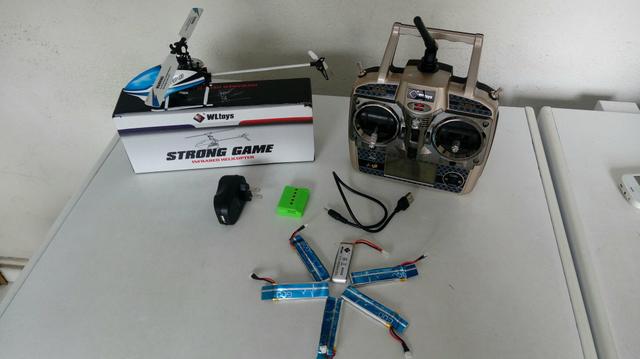 Helicoptero v977 wltoys semi novo + 6 baterias com