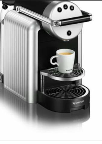 Maquina de cafe nespresso zenius profissional