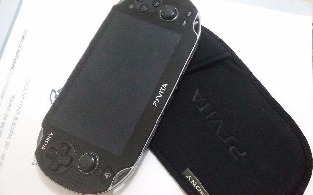 PS Vita 700 reais