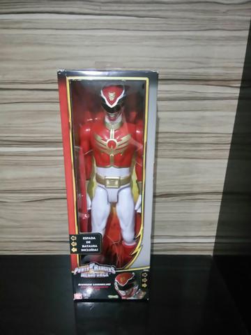 Power Rangers Megaforce - Ranger Vermelho 30