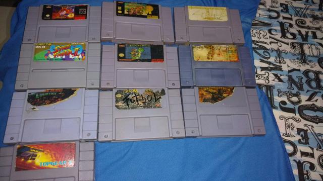 Super Nintendo com Cartuchos