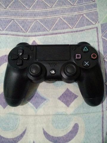 Controle PS4 seminovo!