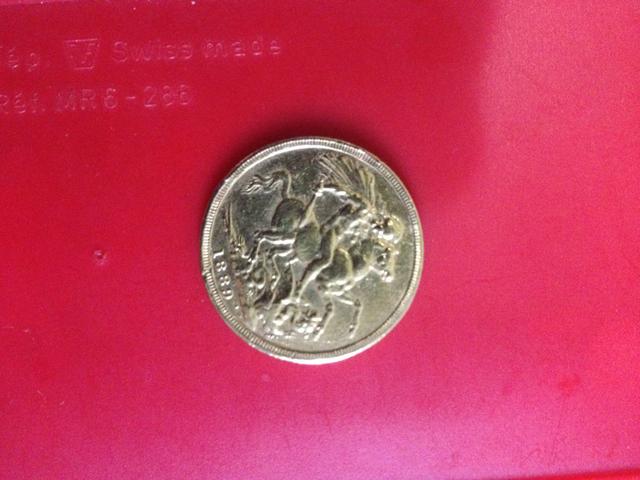 Moeda britânica de  em ouro