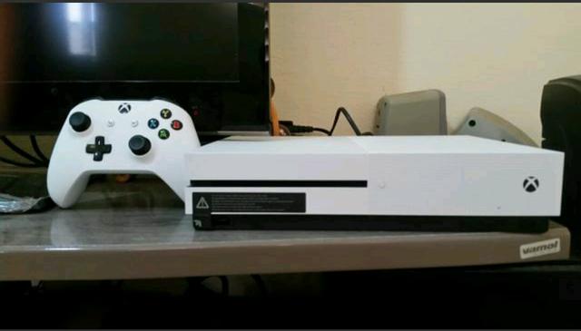 Xbox One S (NOVO MODELO)