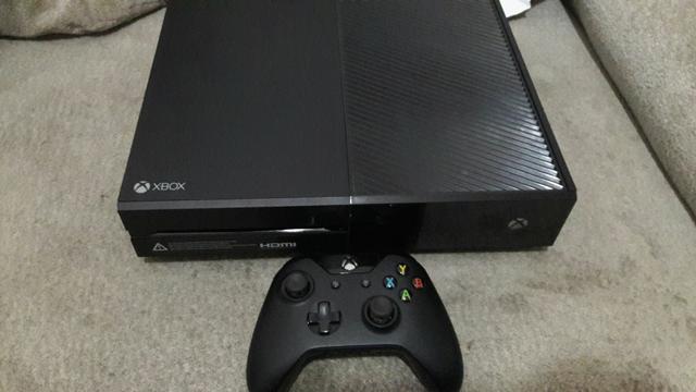 Xbox one fosco 4 meses de uso c nota fiscal e garantia