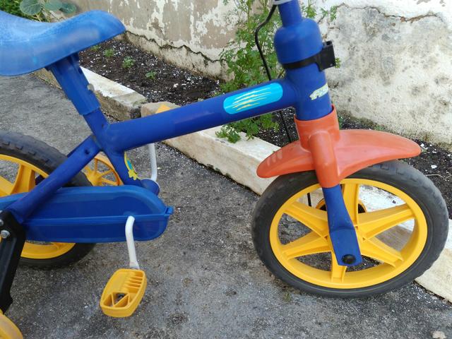 Bicicleta infantil muito conservada