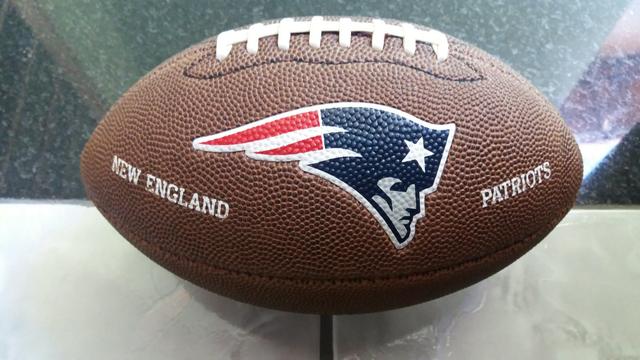 Bola de Futebol Americano Wilson New England Patriots