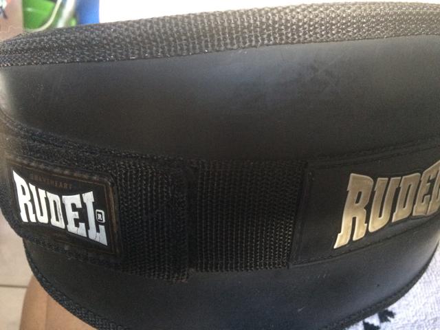 Desapegando cinturão RUDEL G