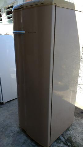 Geladeira Electrolux