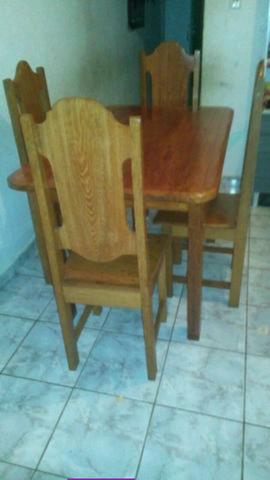 Mesa madeira de lei 4 cadeiras