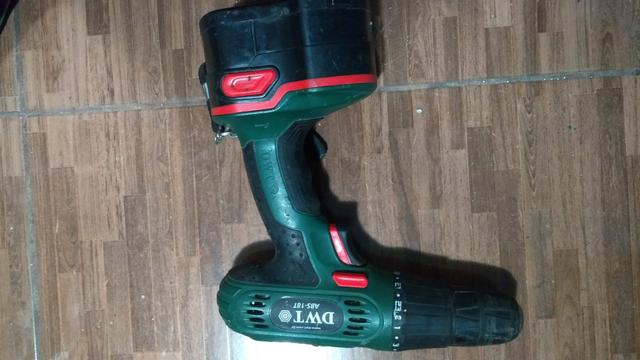 Parafusadeira dwt para conserto