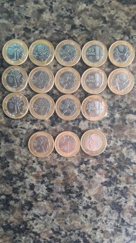 17 moedas comemorativas