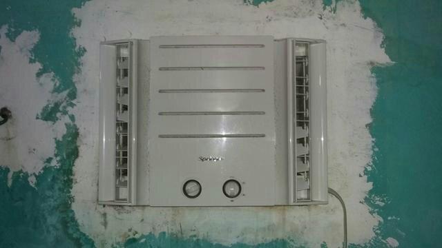Ar condicionado Springer de  btus