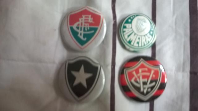 Emblemas de times de futebol