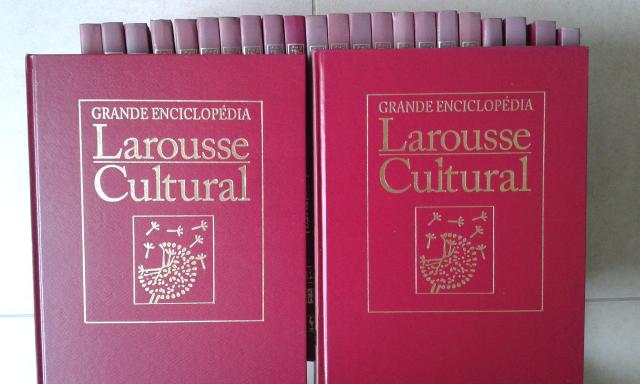 Enciclopédia Larousse Cultural 24 volumes,  páginas +