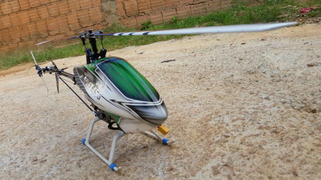 Helicóptero trex 450