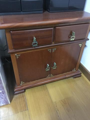 Lindo móvel madeira nobre