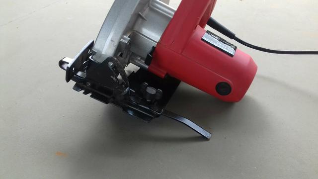 Serra Circular watts 110V seminova