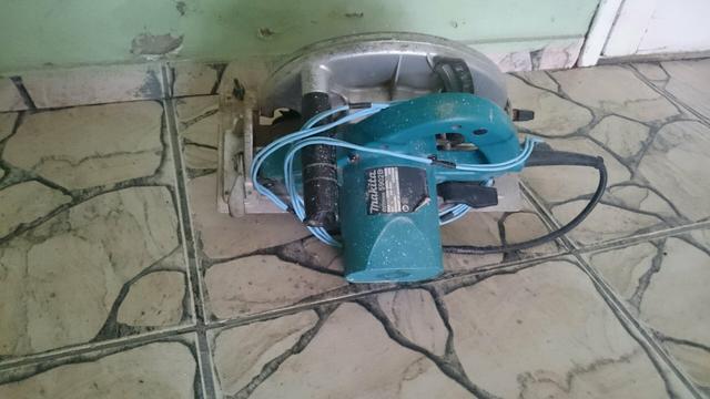 Serra circular makita W