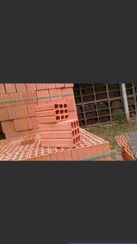 Tijolos areia pedra